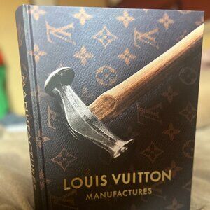 Louis Vuitton Manufactures Coffee Table Book (NEVER USED)
